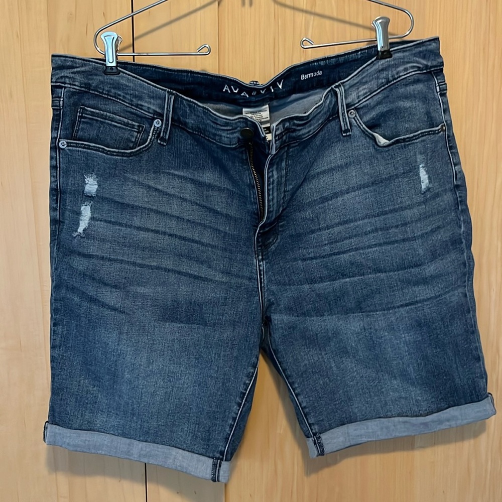 Ava & Viv bermudas 24W